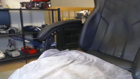 Snapshot of hornynthick70 chatting on February 25, 2025, 1:52 am hornynthick70 online show from February 25, 2025, 1:52 am