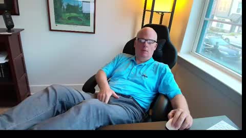 hornynthick70 online show from May 18, 2026, 11:54 pm