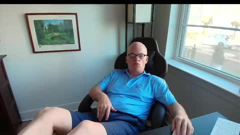 hornynthick70 online show from May 30, 2026, 9:34 pm