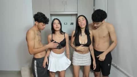 Snapshot of hornyshow_tv chatting on December 1, 2025, 12:48 am CLOE LONG BLACK HAIR - HARPPER BROWN HAIR online show from December 1, 2025, 12:48 am