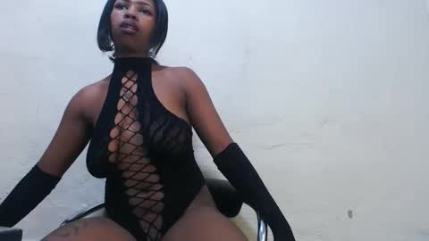 hornysnowie23x online show from November 16, 2025, 1:11 am