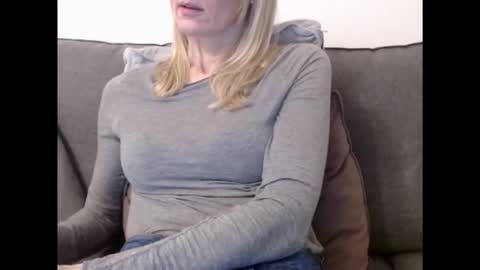 Snapshot of hornyssima chatting on January 16, 2026, 3:16 pm Hornyssima online show from January 16, 2026, 3:16 pm