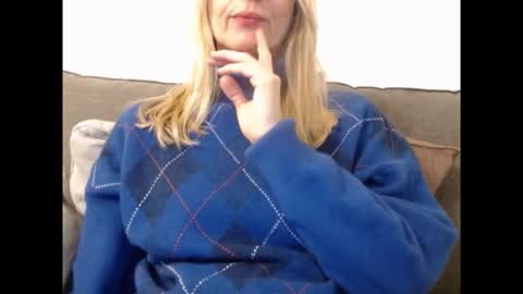 Snapshot of hornyssima chatting on February 3, 2026, 2:22 pm Hornyssima online show from February 3, 2026, 2:22 pm