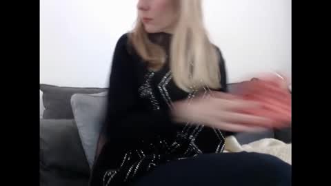 Snapshot of hornyssima chatting on March 8, 2026, 2:32 pm Hornyssima online show from March 8, 2026, 2:32 pm