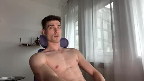 hornytwunk01 online show from October 3, 2025, 8:33 am