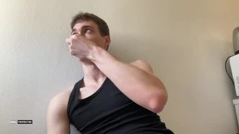 hornytwunk01 online show from April 14, 2026, 11:49 am