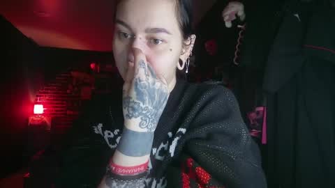 Snapshot of horror_circus chatting on December 5, 2024, 3:04 am Messalina Horror online show from December 5, 2024, 3:04 am