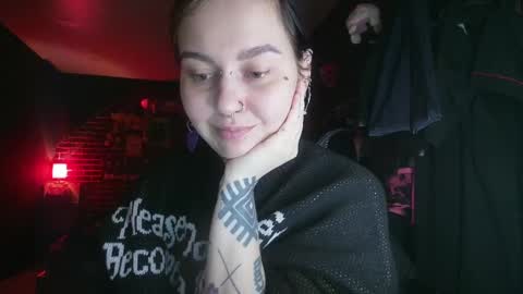 Snapshot of horror_circus chatting on December 5, 2024, 6:10 am Messalina Horror online show from December 5, 2024, 6:10 am