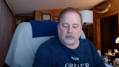 Snapshot of horsebigballs chatting on February 8, 2025, 7:37 am horsebigballs online show from February 8, 2025, 7:37 am