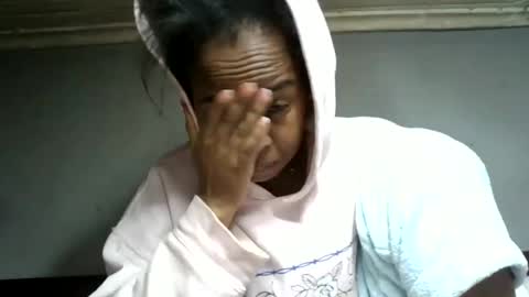 Snapshot of hortansiaa chatting on July 8, 2026, 6:56 pm Hortansiaa online show from July 8, 2026, 6:56 pm