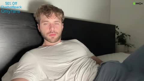 Snapshot of hot8pack01 chatting on December 12, 2024, 9:04 pm Edward aka Wolf online show from December 12, 2024, 9:04 pm