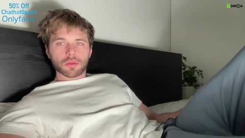 Snapshot of hot8pack01 chatting on January 13, 2025, 3:12 am Edward aka Wolf online show from January 13, 2025, 3:12 am