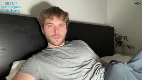 Snapshot of hot8pack01 chatting on January 21, 2025, 9:46 pm Edward aka Wolf online show from January 21, 2025, 9:46 pm