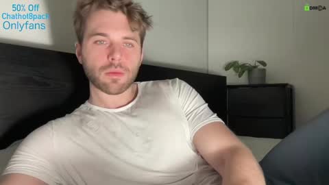 Snapshot of hot8pack01 chatting on February 11, 2025, 10:07 pm Edward aka Wolf online show from February 11, 2025, 10:07 pm