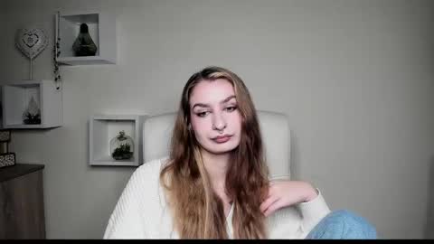 NINA online show from October 28, 2025, 7:01 am