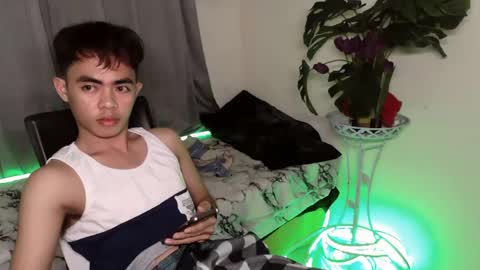 Rylle online show from January 28, 2025, 9:19 pm