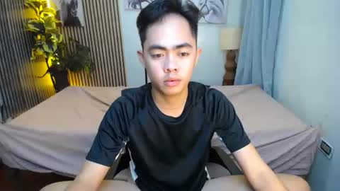 Rylle online show from October 22, 2025, 11:48 pm