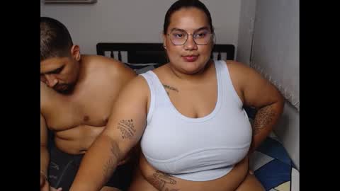 Snapshot of hot__husbands chatting on January 22, 2025, 4:02 am hot__husbands online show from January 22, 2025, 4:02 am