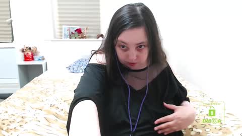 Lila online show from February 17, 2025, 4:04 pm