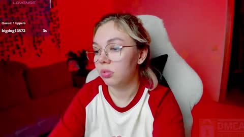   online show from November 7, 2025, 2:39 pm