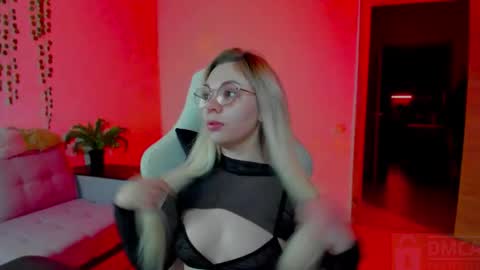   online show from December 1, 2025, 6:57 pm