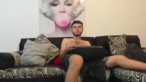 hot bad boy69 online show from September 29, 2025, 8:02 pm