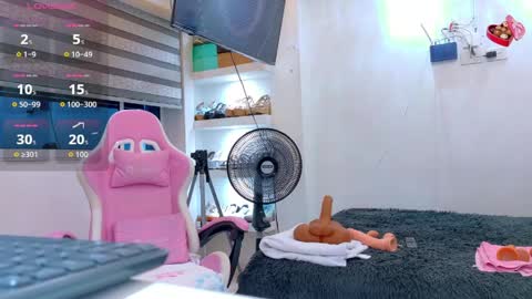 Snapshot of hot_beauty__ chatting on May 6, 2026, 4:30 am VALENTINA online show from May 6, 2026, 4:30 am