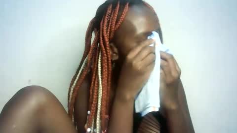 Snapshot of hot_berry2003 chatting on January 16, 2025, 5:12 pm Millie online show from January 16, 2025, 5:12 pm