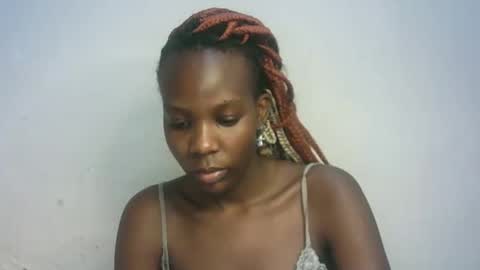 Snapshot of hot_berry2003 chatting on January 24, 2025, 12:10 pm Millie online show from January 24, 2025, 12:10 pm