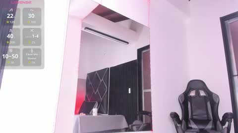 hot boy 04 online show from October 22, 2025, 1:55 pm