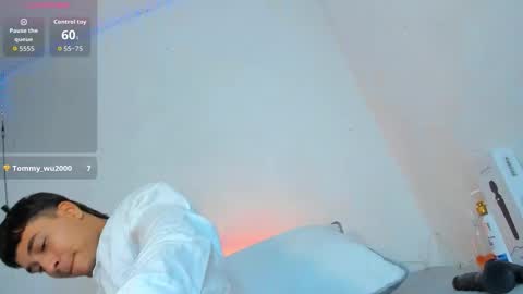 Snapshot of hot_boy_04 chatting on March 3, 2026, 2:34 pm hot boy 04 online show from March 3, 2026, 2:34 pm