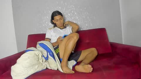 WILLY-JULIAN-GEORGE-YAYO-THIAGO-MOD HADES online show from September 30, 2025, 3:11 am