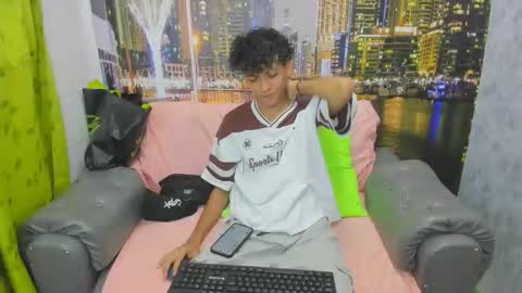 hot bunny online show from December 21, 2025, 1:07 pm