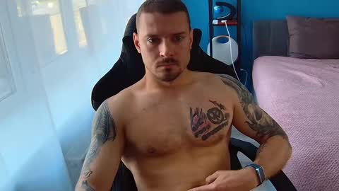 Snapshot of hot_cap_77 chatting on May 23, 2026, 11:03 am hot_cap_77 online show from May 23, 2026, 11:03 am