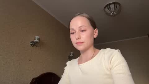 hot_chance_ online show from March 27, 2026, 1:55 pm
