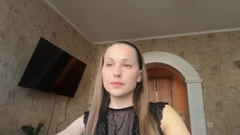 hot_chance_ online show from April 15, 2026, 12:12 pm
