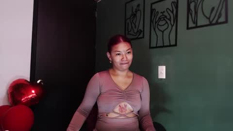 Snapshot of hot_chocolate_4u chatting on March 9, 2026, 1:37 pm hot chocolate 4u online show from March 9, 2026, 1:37 pm