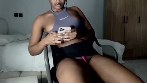 sonia  mis choco online show from December 18, 2025, 5:19 pm