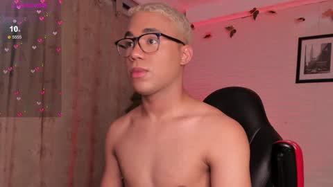 hot_dreams_x online show from February 11, 2025, 4:46 pm