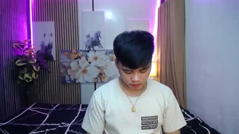 Snapshot of hot_emmanuel chatting on December 18, 2025, 9:04 am hot_emmanuel online show from December 18, 2025, 9:04 am