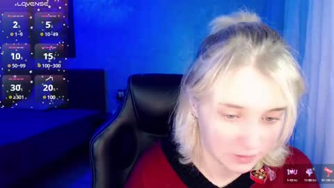 Snapshot of hot_isa7 chatting on December 3, 2024, 8:17 pm Yunona online show from December 3, 2024, 8:17 pm