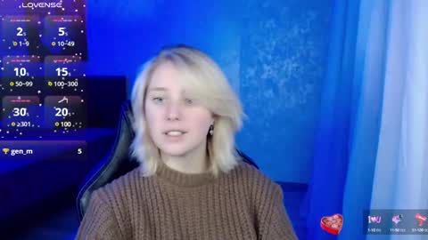 Snapshot of hot_isa7 chatting on December 9, 2024, 11:45 pm Yunona online show from December 9, 2024, 11:45 pm