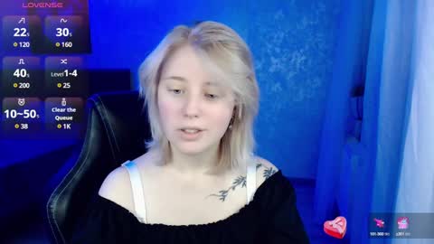 Snapshot of hot_isa7 chatting on December 13, 2024, 8:37 pm Yunona online show from December 13, 2024, 8:37 pm