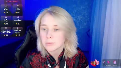 Snapshot of hot_isa7 chatting on December 23, 2024, 8:25 pm Yunona online show from December 23, 2024, 8:25 pm