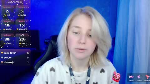 Snapshot of hot_isa7 chatting on December 26, 2024, 12:14 am Yunona online show from December 26, 2024, 12:14 am