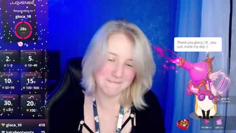 Snapshot of hot_isa7 chatting on December 29, 2024, 1:13 am Yunona online show from December 29, 2024, 1:13 am