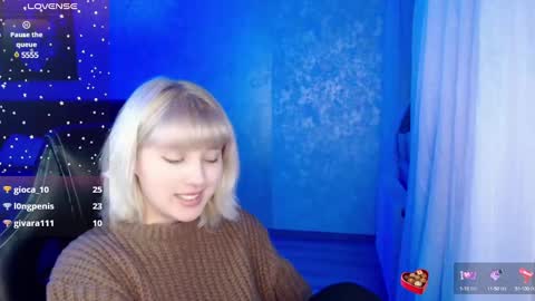 Snapshot of hot_isa7 chatting on January 5, 2025, 12:09 am Yunona online show from January 5, 2025, 12:09 am