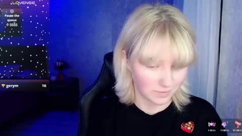 Snapshot of hot_isa7 chatting on January 10, 2025, 1:42 am Yunona online show from January 10, 2025, 1:42 am