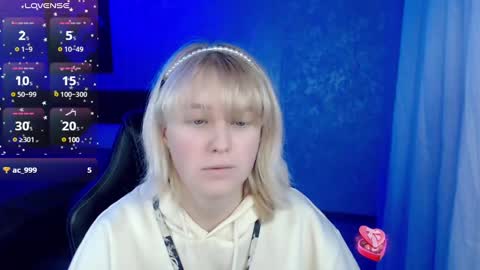 Snapshot of hot_isa7 chatting on January 27, 2025, 1:59 am Yunona online show from January 27, 2025, 1:59 am