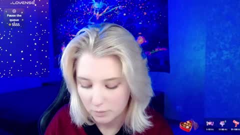 Snapshot of hot_isa7 chatting on February 4, 2025, 12:51 am Yunona online show from February 4, 2025, 12:51 am